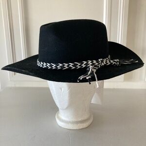 NWT Mossant Free People Wild Heart Braided Trim Black Felt Hat Sz M